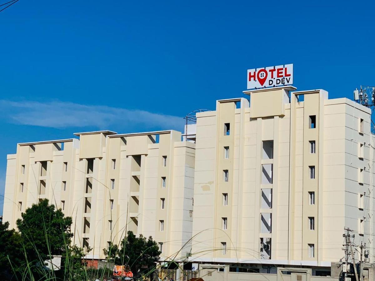 Hotel D Dev Vijayawāda Eksteriør billede